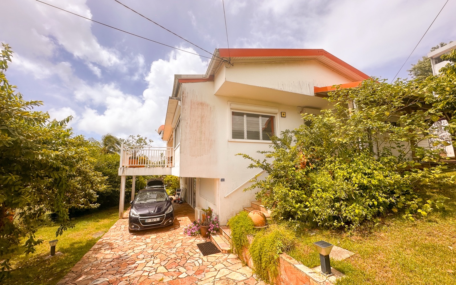 Villa T6 avec piscine à Coridon - 418 000 € - Déjà 2150€/mois de revenus locatifs